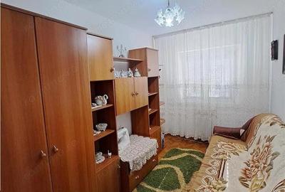 Apartament cu 3 camere decomandat în Girocului - 7