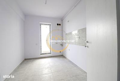 Apartament cu 3 camere decomandat în Titan - 4