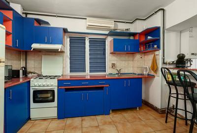 Mall Vitan  - 2 camere dec - 2/4 - centrala proprie - 4