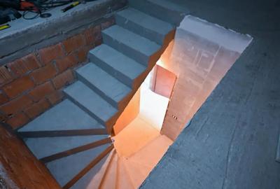 Casă cu 4 camere cu Teren 476 Mp în Central