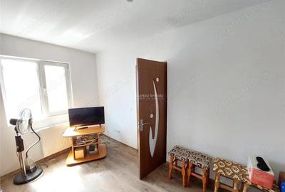 2 camere, 40 mp, etaj 4, renovat, mobilat, Micro 14 - 9