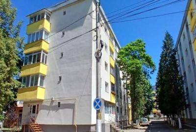 Apartament 4 camere-localitatea Streisangeorgiu, judetul ...