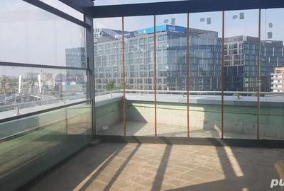 Spațiu comercial, de 110 mp, în Central - 4