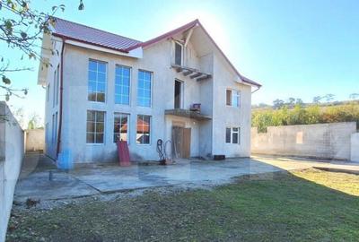 Casa individuala, 8 camere, 3 bai, 256 Su, 730 teren, Jucu H Casa individuala, 8 camere, 3 bai, 256 Su, 730 teren, Jucu H - 3