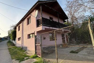 Casă cu 4 camere în Șimian - 10