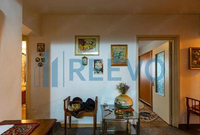 Apartament cu 4 camere decomandat în 9 Mai - 12