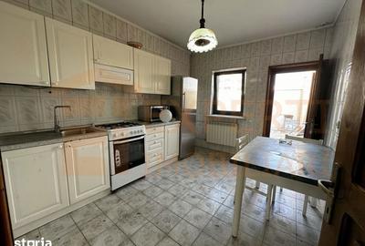 Casă cu 8 camere cu Canalizare în 13 Septembrie - 5