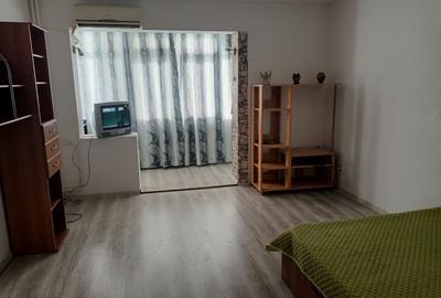 Costin Georgian Metrou,bl.reabilitat,et  5/10,decomandata,Amenajata,mobilata
