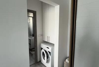 Apartament cu 2 camere semidecomandat, mobilat în Tractorul - 7