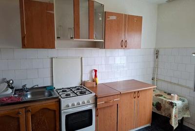 Apartament cu 3 camere decomandat în Central - 2