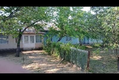 Casă cu 6 camere în Cuca - 1