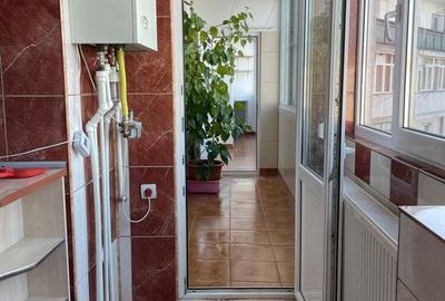 Apartament cu trei camere de vanzare - 3
