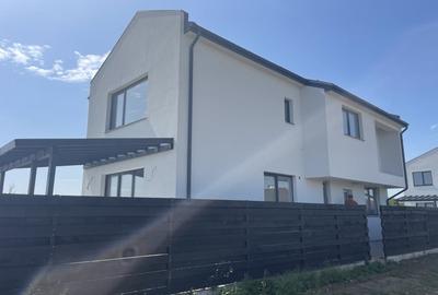 Vila individuala, Domnesti, Drumul Targului, P+1, suprafata teren 460, finisata. - 2