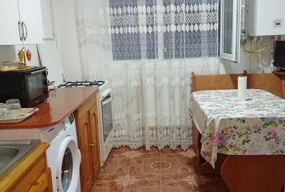 Vand apartament de 60 mp, cu 2 camere, balcon ?i debara, este mobilat. - 4