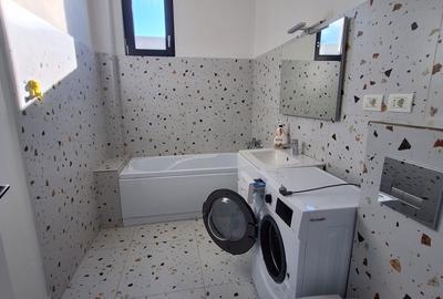Apartament cu 2 camere semidecomandat în Lazu - 1