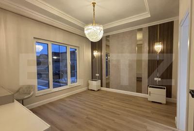 Casă cu 4 camere cu Teren 357 Mp în Sânandrei