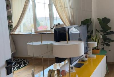 Garsoniera spa?ioasa ?i luminoasa bloc nou Titan, Sector 3 (70000) ) - 2