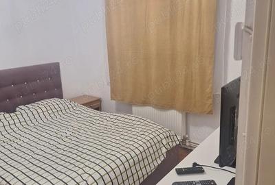 Apartament cu 3 camere semidecomandat în Central - 9