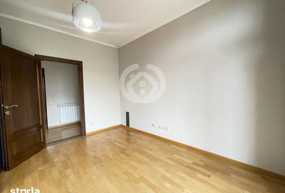 Casă cu 6 camere cu Teren 611 Mp în Central - 6