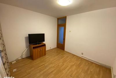 Apartament cu 3 camere în C5 - 11