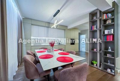 Apartament cu 3 camere semidecomandat în 22 Decembrie - 2