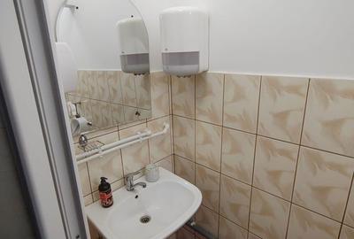 Spațiu comercial, de 67 mp, în Central - 5