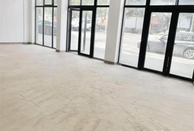 Spațiu comercial, de 72 mp, în Decebal - 1