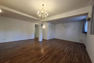 Apartament cu 4 camere semidecomandat în Aviatorilor - 3