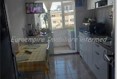 Apartament 3 camere decomandate zona Trocadero - 7