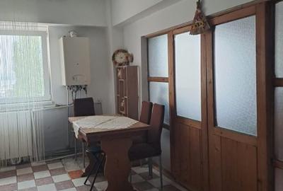 Apartament 4 camere, 90 mp, zona Industriala - 2