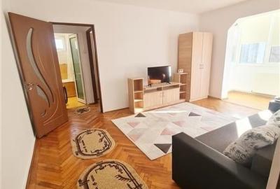 Apartament 3 camere, zona Tractorul - 9
