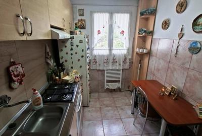 Apartament cu 3 camere semidecomandat în Titan - 8