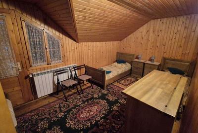 Casă cu 4 camere în Eșelnița