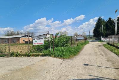 Teren de 5656 mp, în Central - 8