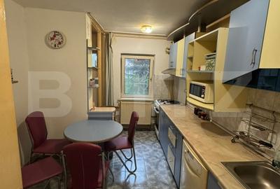 Apartament 3 camere de inchiriat, zona 13 Decembrie - 2