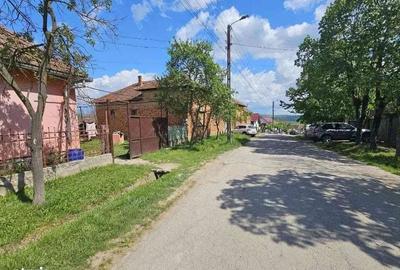 Casă cu 4 camere în Rogoz - 8