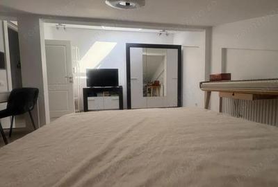 Apartament 3 camere Laminorului decomandat 85 mp, etaj 3 ,metrou 4 min - 2