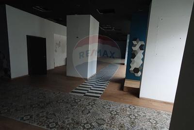 Spatiu comercial de 250mp de inchiriat/ zona Central