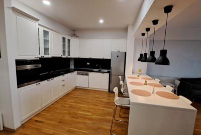 APARTAMENT 3 CAMERE LUX - LOC PARCARE - COMISION 0 - 12