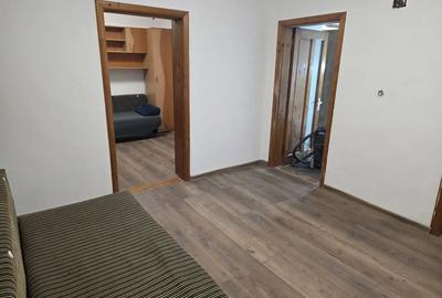 Pia?a Noua, apartamen in vila 3 camere, centrala pe gaz, curte individuala - 1