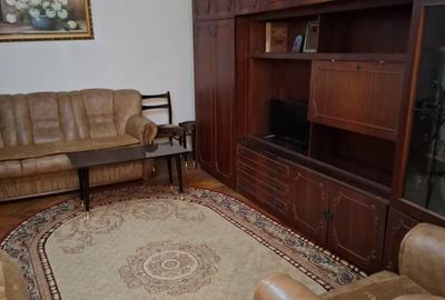 Apartament cu 3 camere decomandat în Central - 2