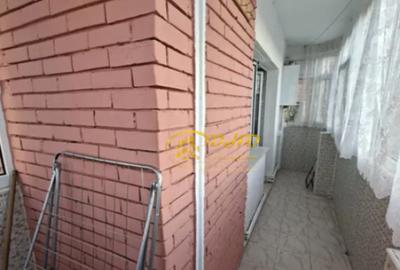 Garsonieră decomandată în Nicolina - 10