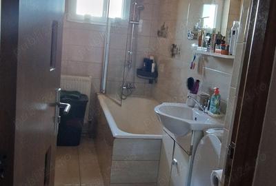 Vand apartament cu doua camere - 2