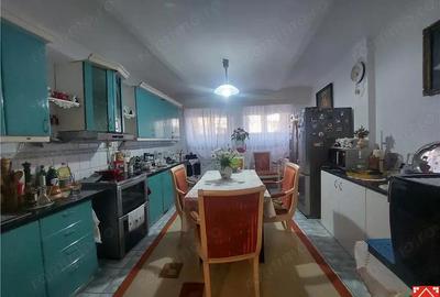 Casă cu 3 camere cu Canalizare în Boul Roșu - 4