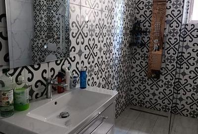 Casă cu 4 camere cu Teren 110 Mp în Tuzla - 2