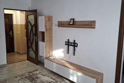 Apartament cu 3 camere semidecomandat în Exterior Vest - 1