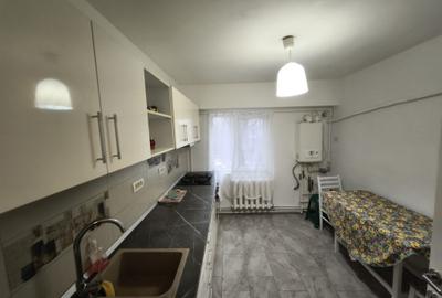 Apartament cu 3 camere decomandat, mobilat în Faleza Nord - 11