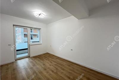 Apartament cu 3 camere si 2 bai la etajul 1pe Calea Surii Mici - 15