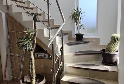 INCHIRIEZ casa 4 camere P+1+pod mobilata si utilata doar sa va mutati - 9