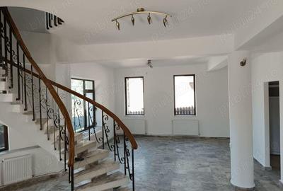 Casa cladire (spa?iu comercial) de inchiriat Iasi zona Motel Bucium - 2